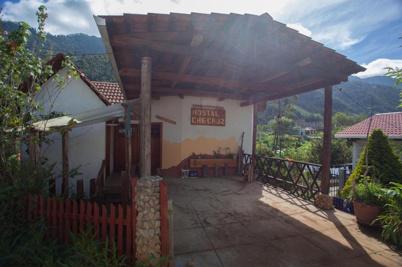 Hostal Checruz, Todos Santos Cuchumatan ウェウェテナンゴ エクステリア 写真